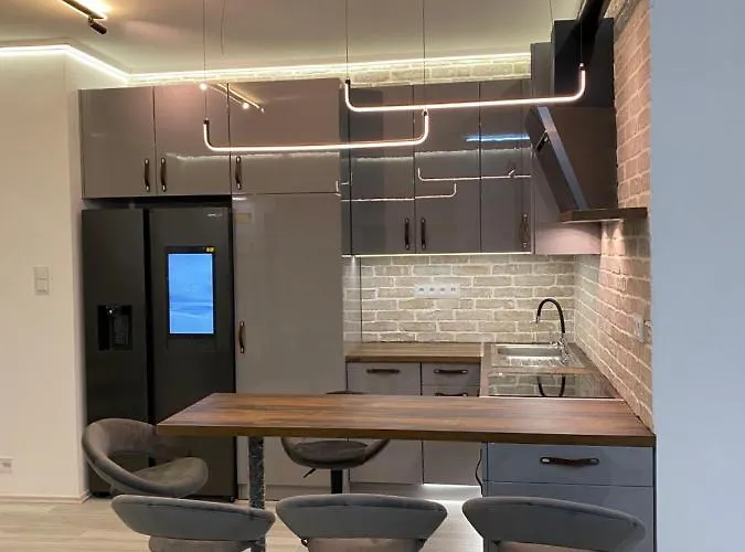 Brand New Luxury In Absolute Downtown Апартаменты