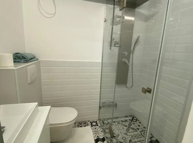 Brand New Luxury In Absolute Downtown Апартаменты
