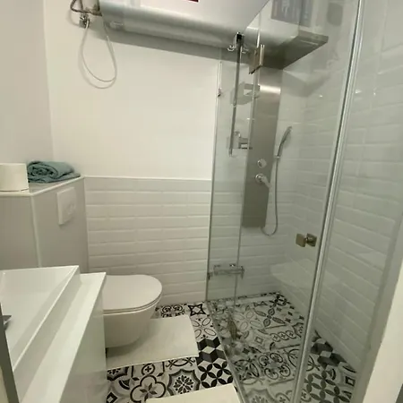 Brand New Luxury In Absolute Downtown Appartement